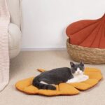 Cat Bed Mat Leaf Shape Washable Double-sided Use - Image 3